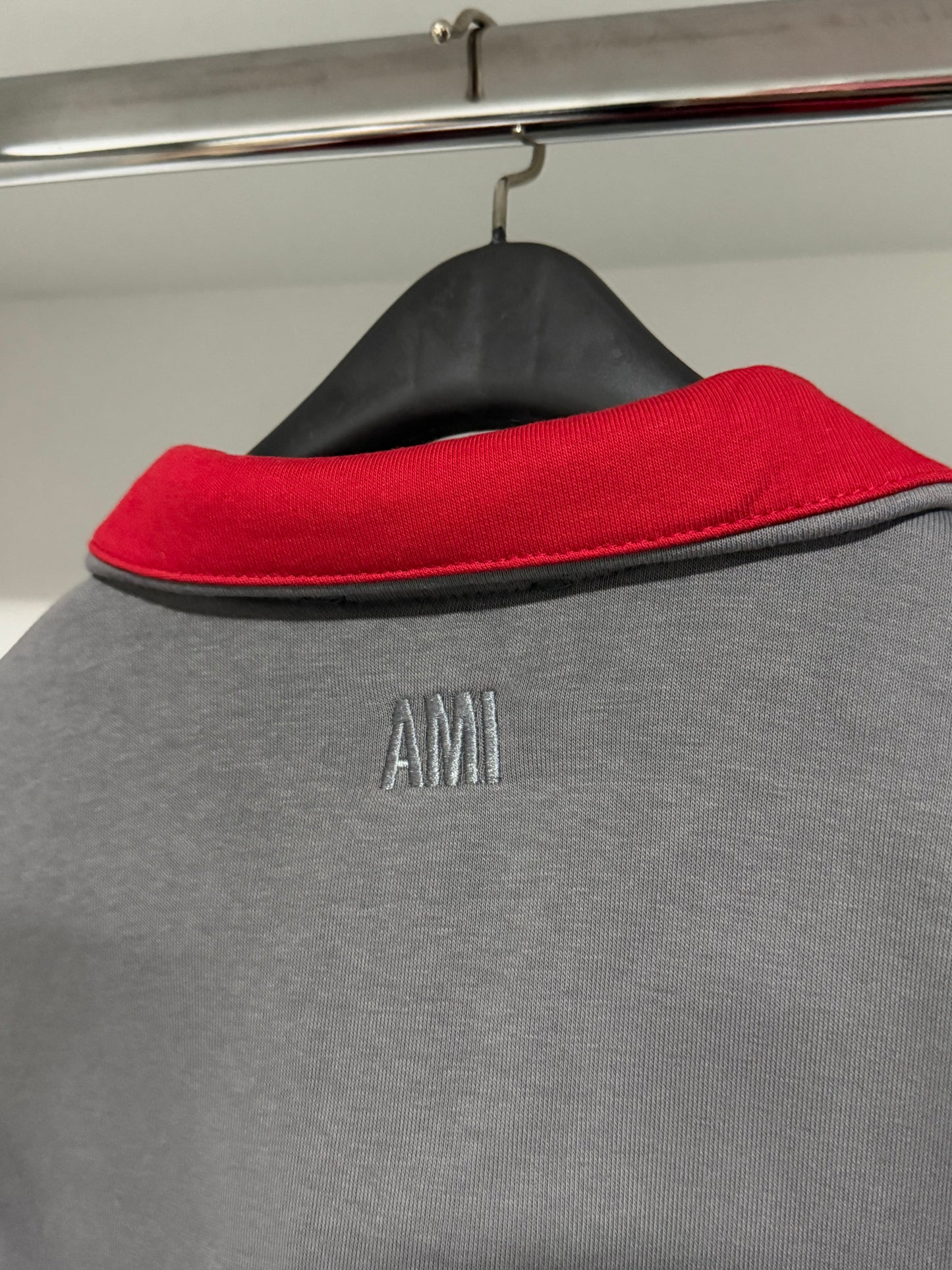 Ami Half-Zip duks