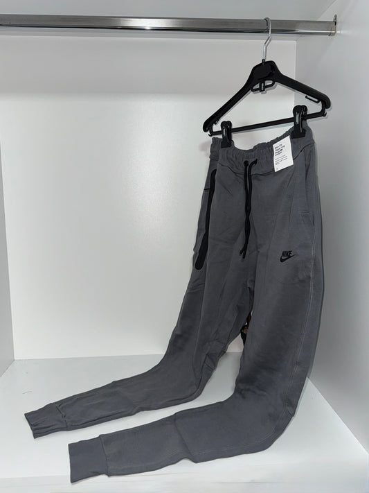 Nike Tech Fleece Trenerka 1/1