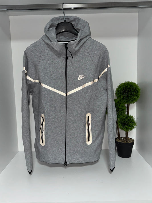Nike Tech Fleece Dukserica 1/1