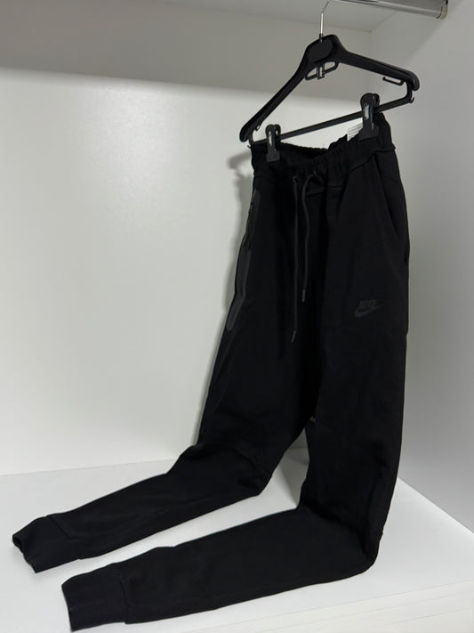 Nike Tech Fleece Trenerka 1/1