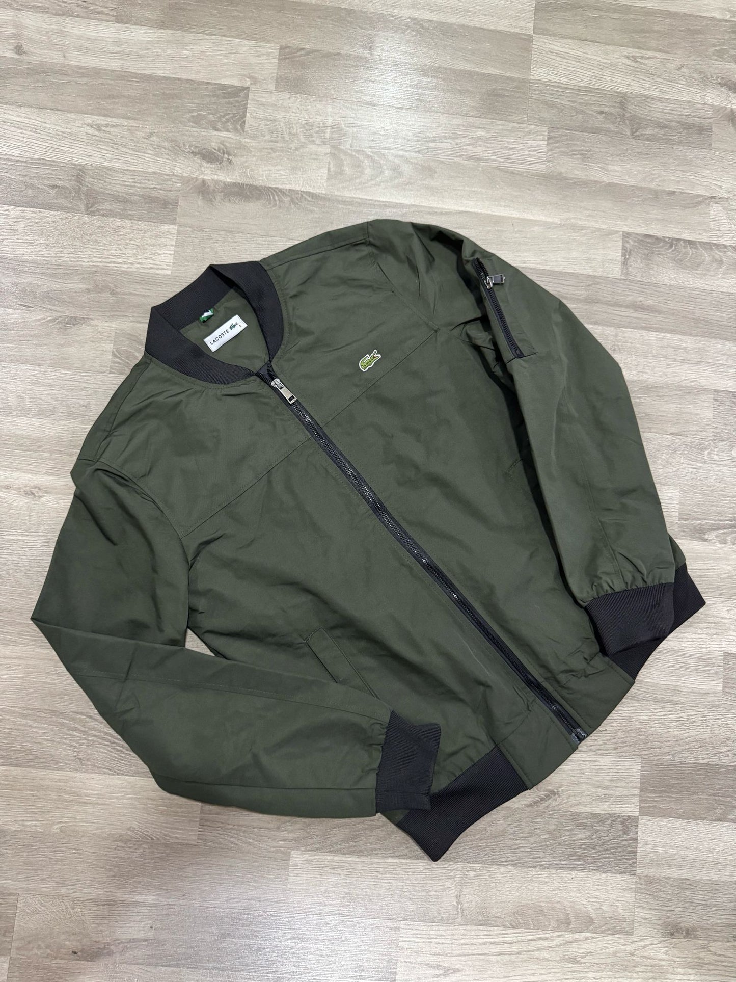 Lacoste jaknica