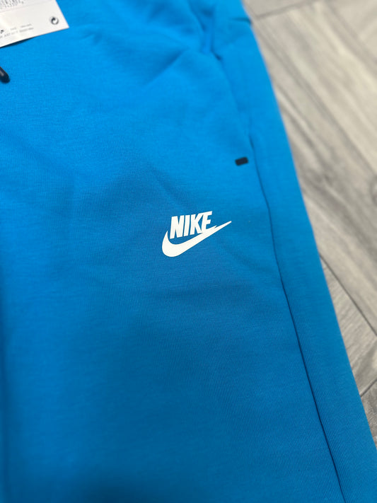 Nike Tech Fleece šorc