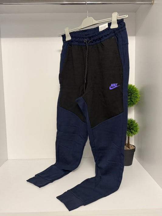 Nike Tech Fleece Trenerka 1/1