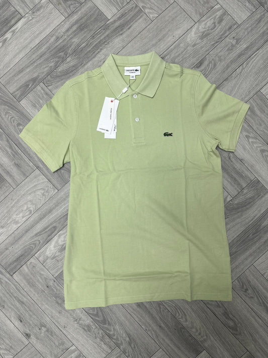 Lacoste kragna