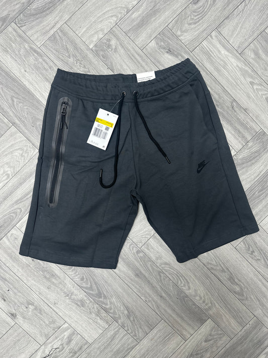 Nike Tech Fleece šorc