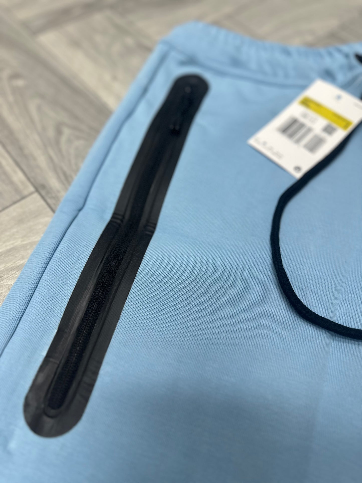 Nike Tech Fleece šorc