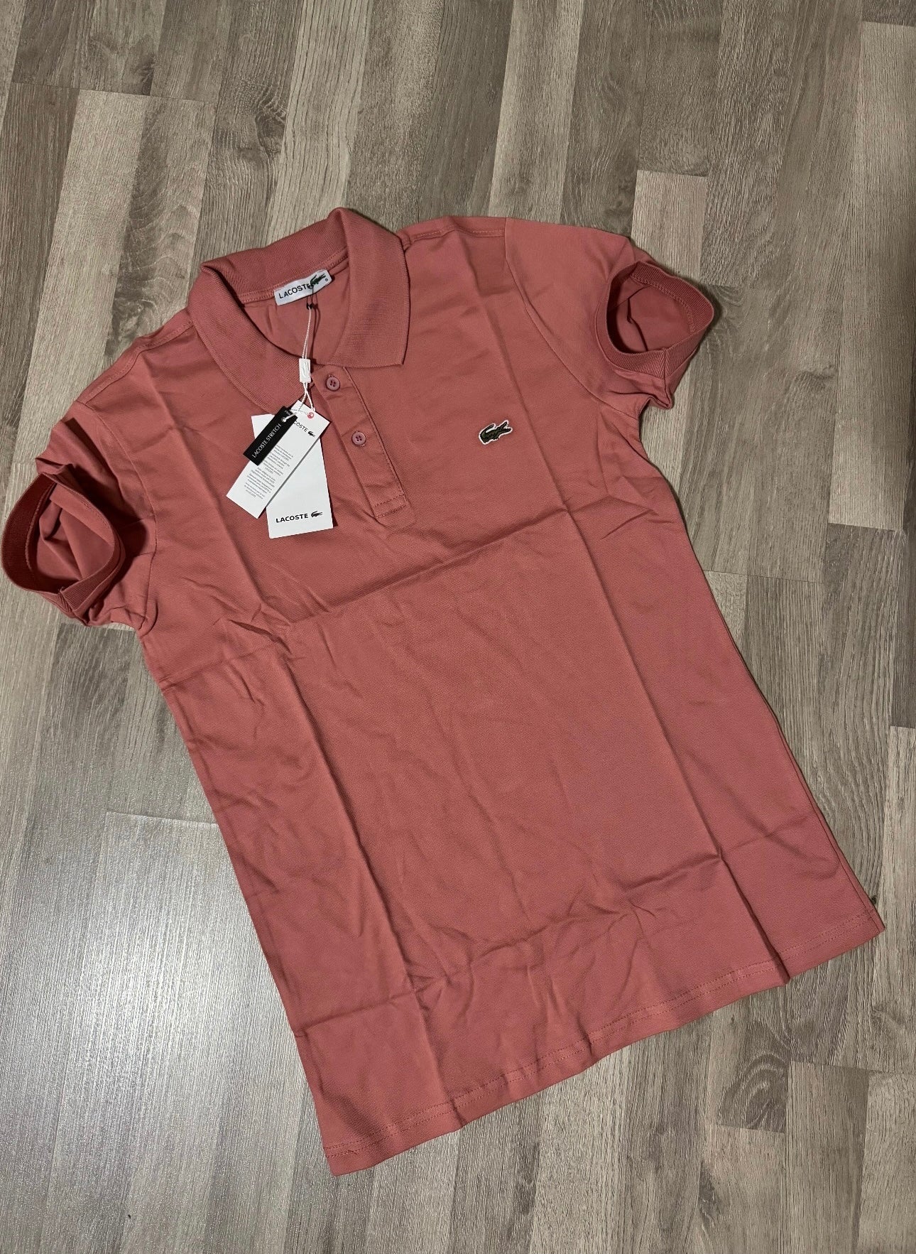 Lacoste kragna