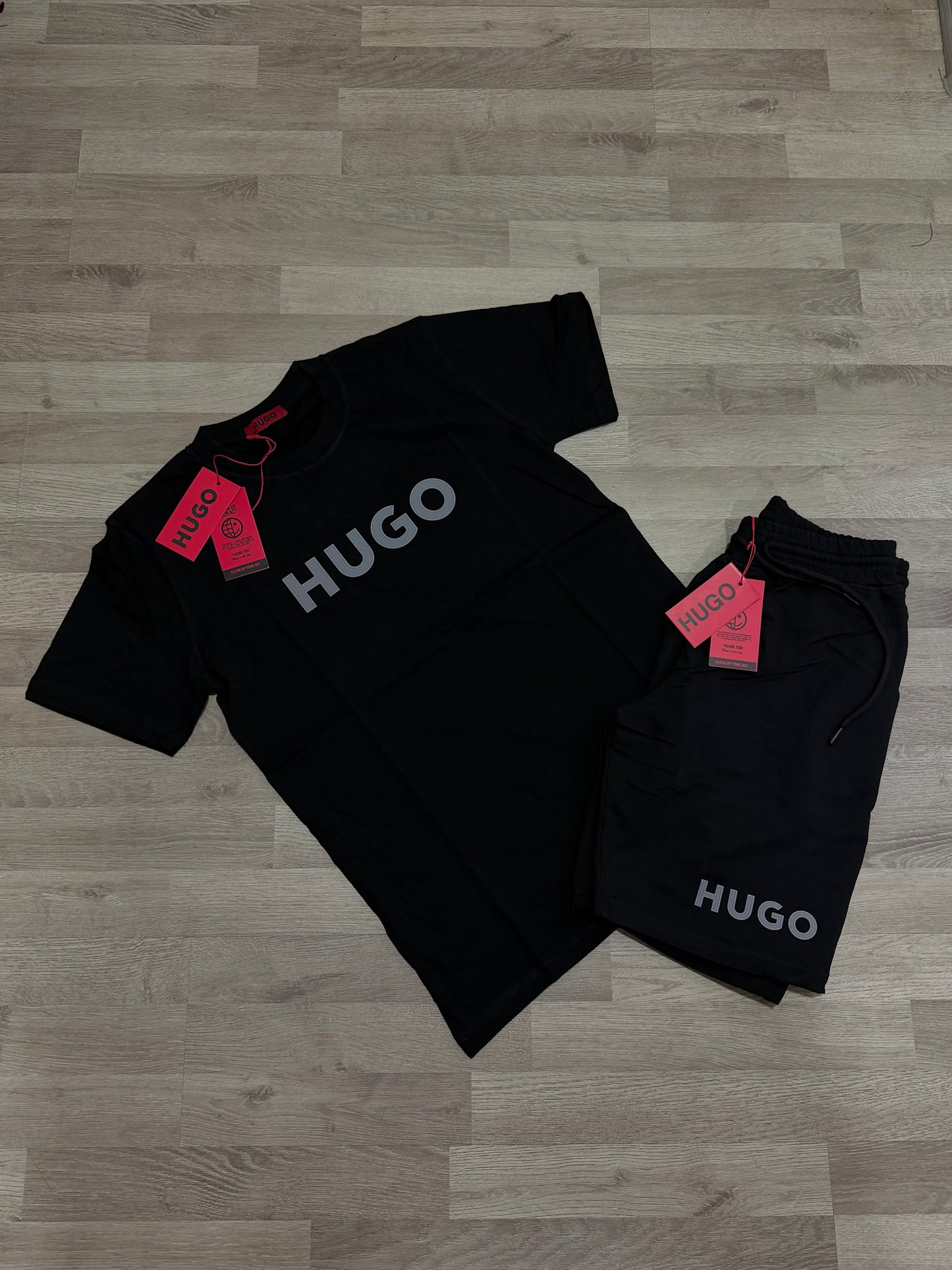 Hugo komplet