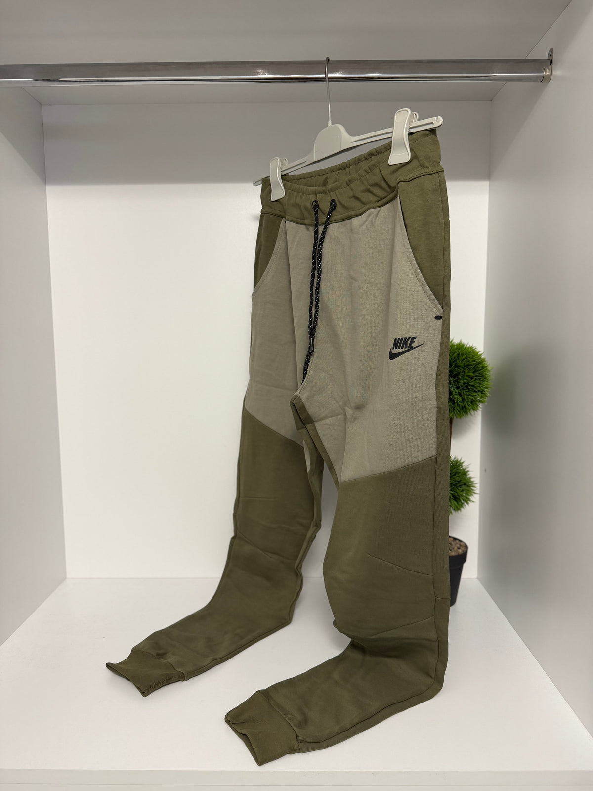 Nike Tech Fleece Trenerka 1/1