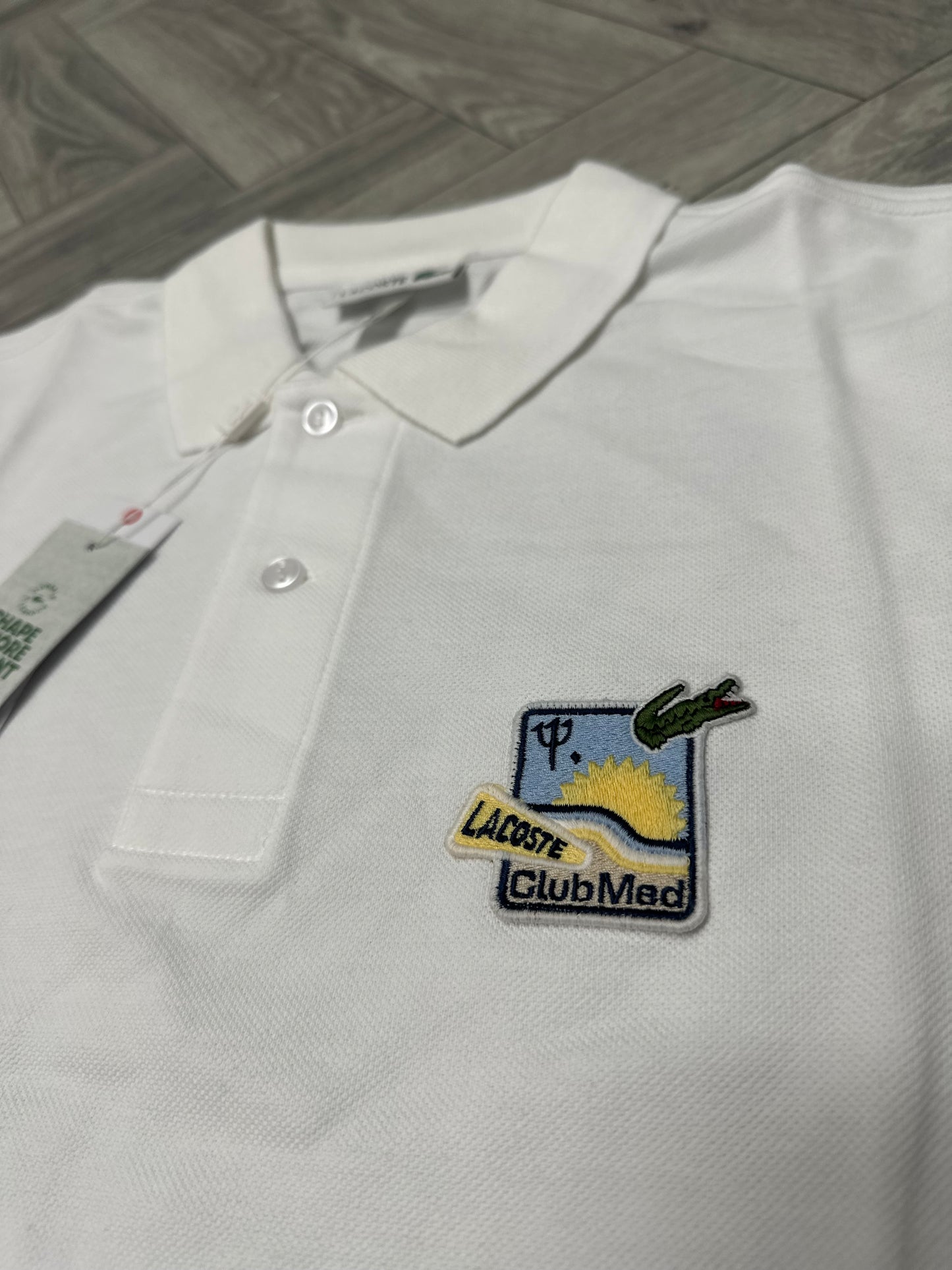 Lacoste kragna