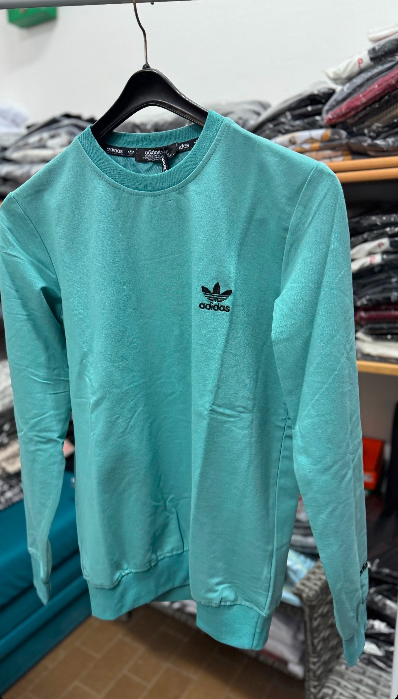 Adidas duks