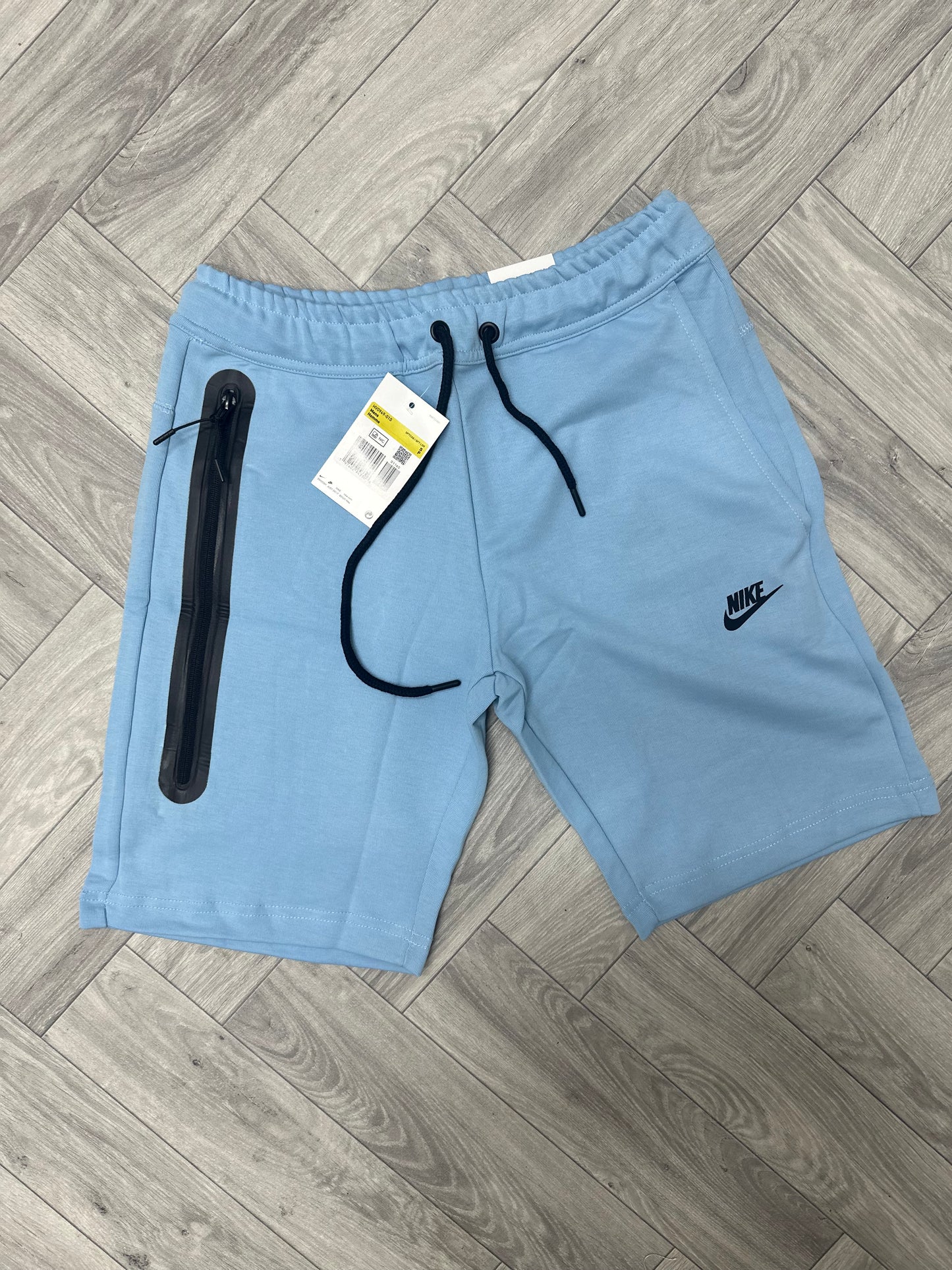 Nike Tech Fleece šorc