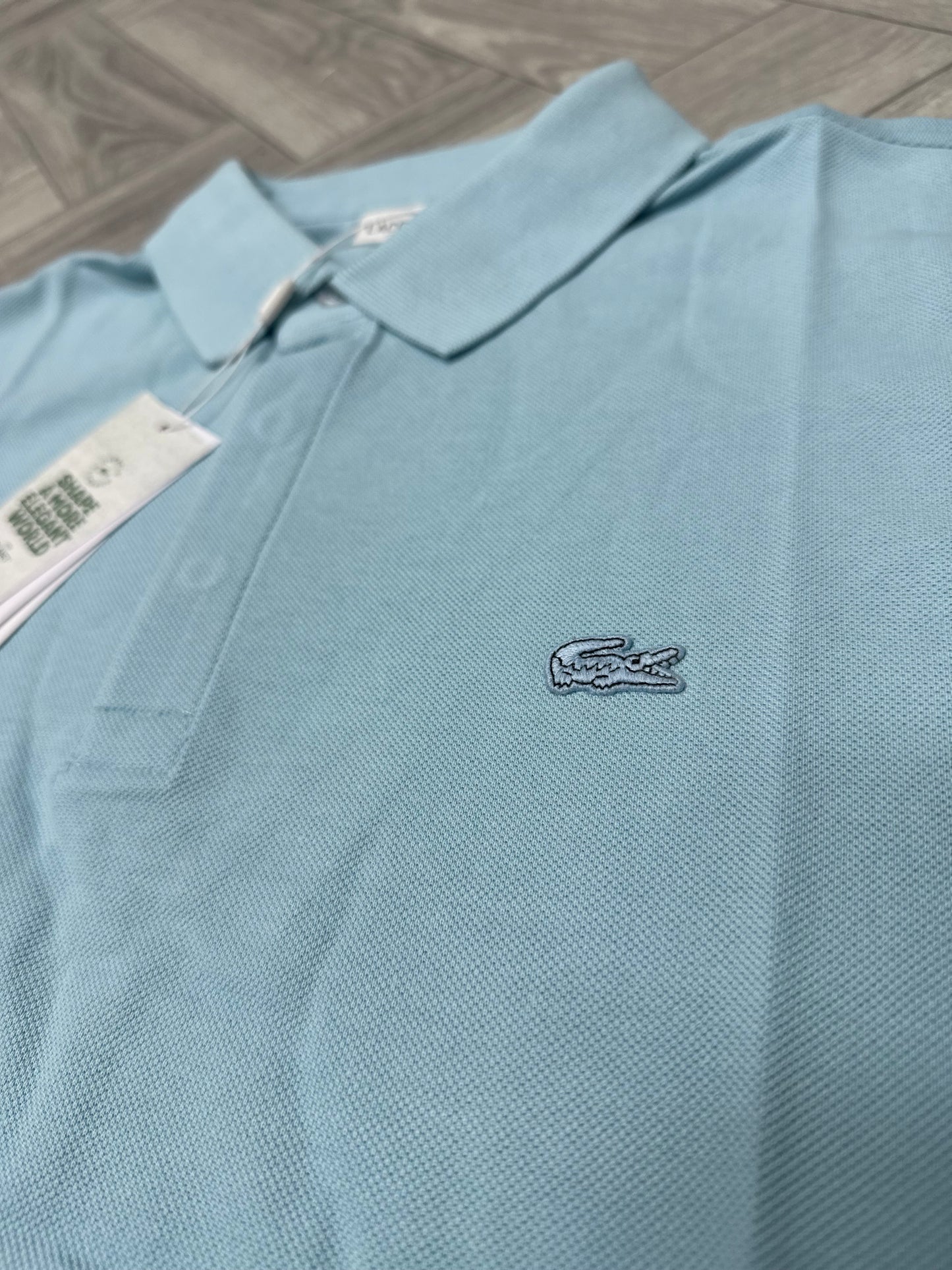 Lacoste kragna