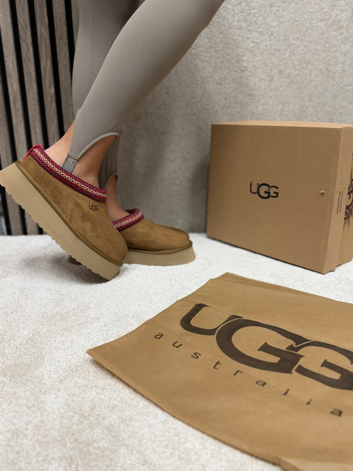 UGG Tazz II