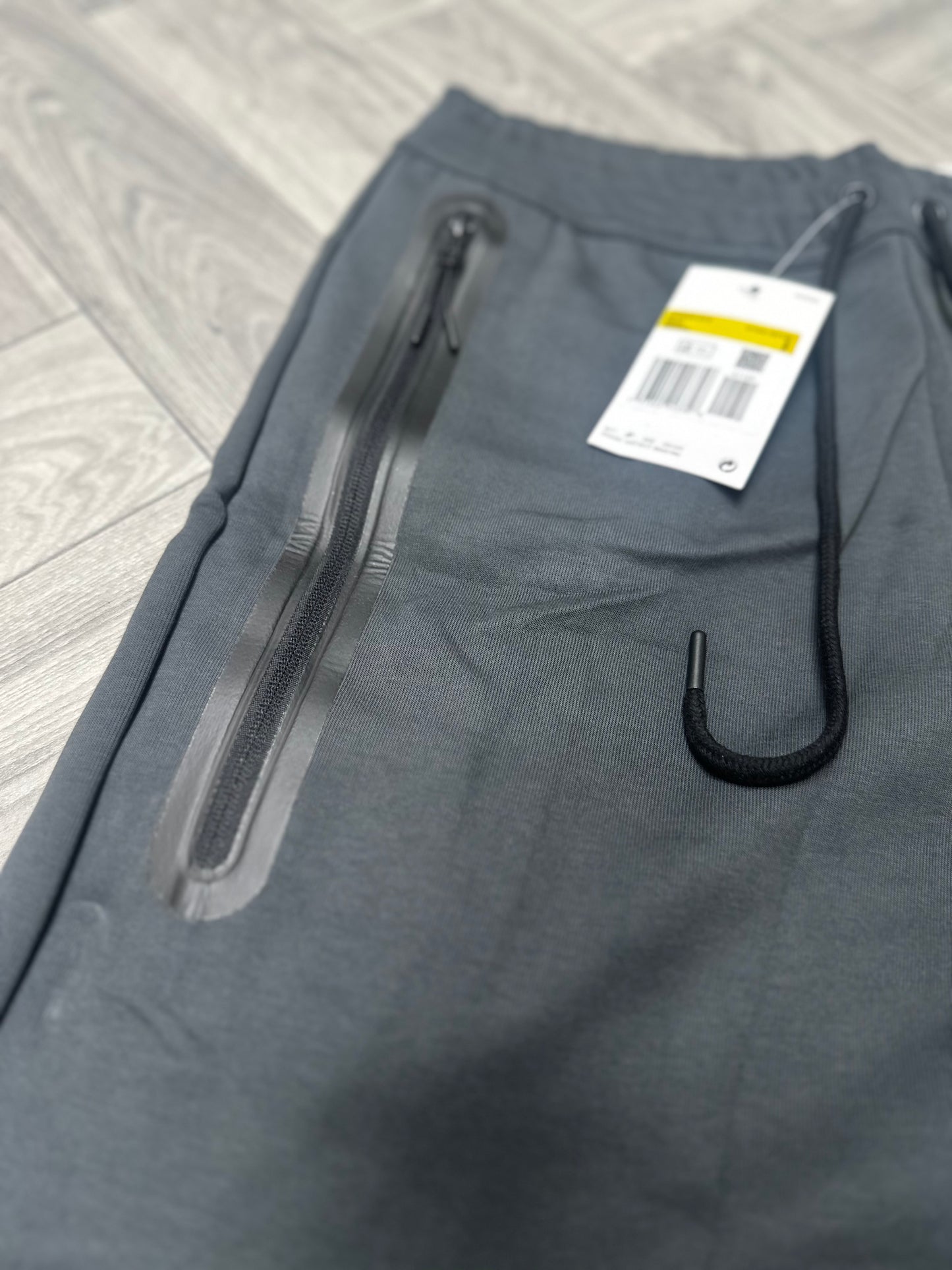 Nike Tech Fleece šorc