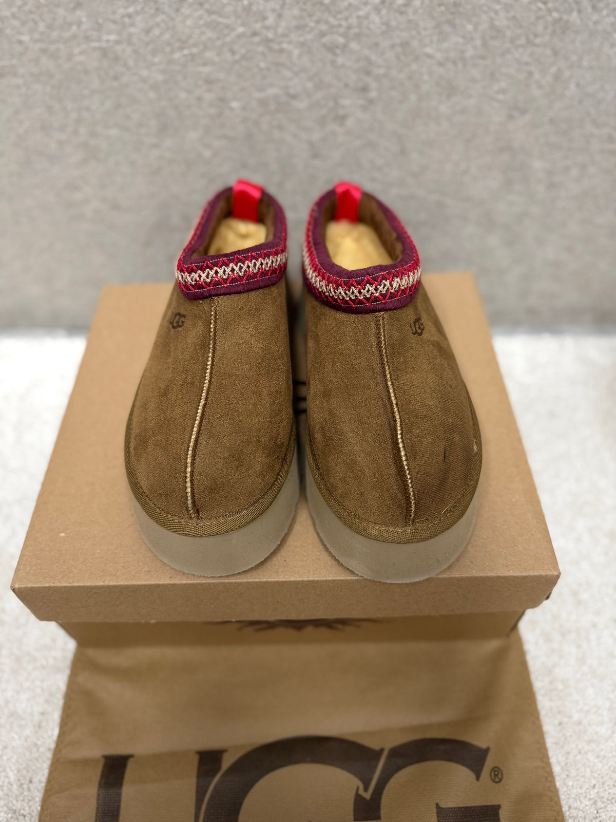 UGG Tazz II