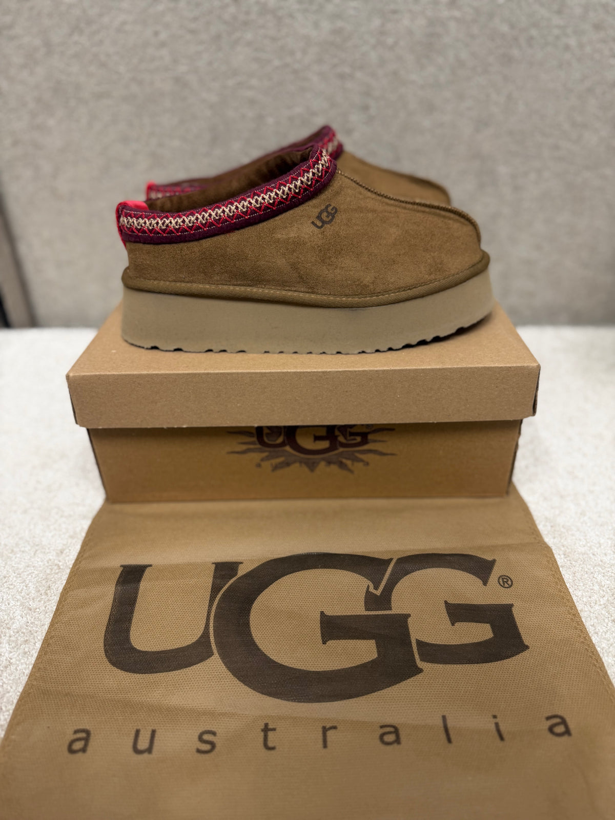 UGG Tazz II