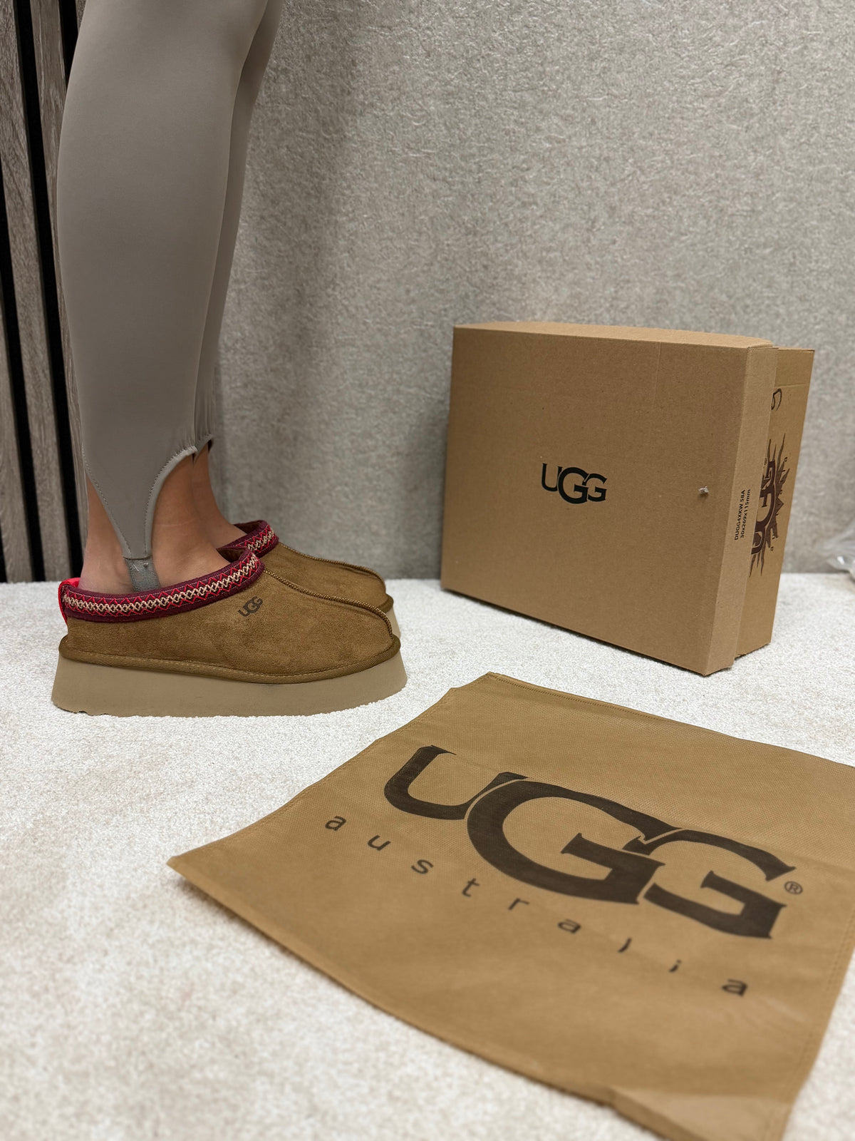 UGG Tazz II