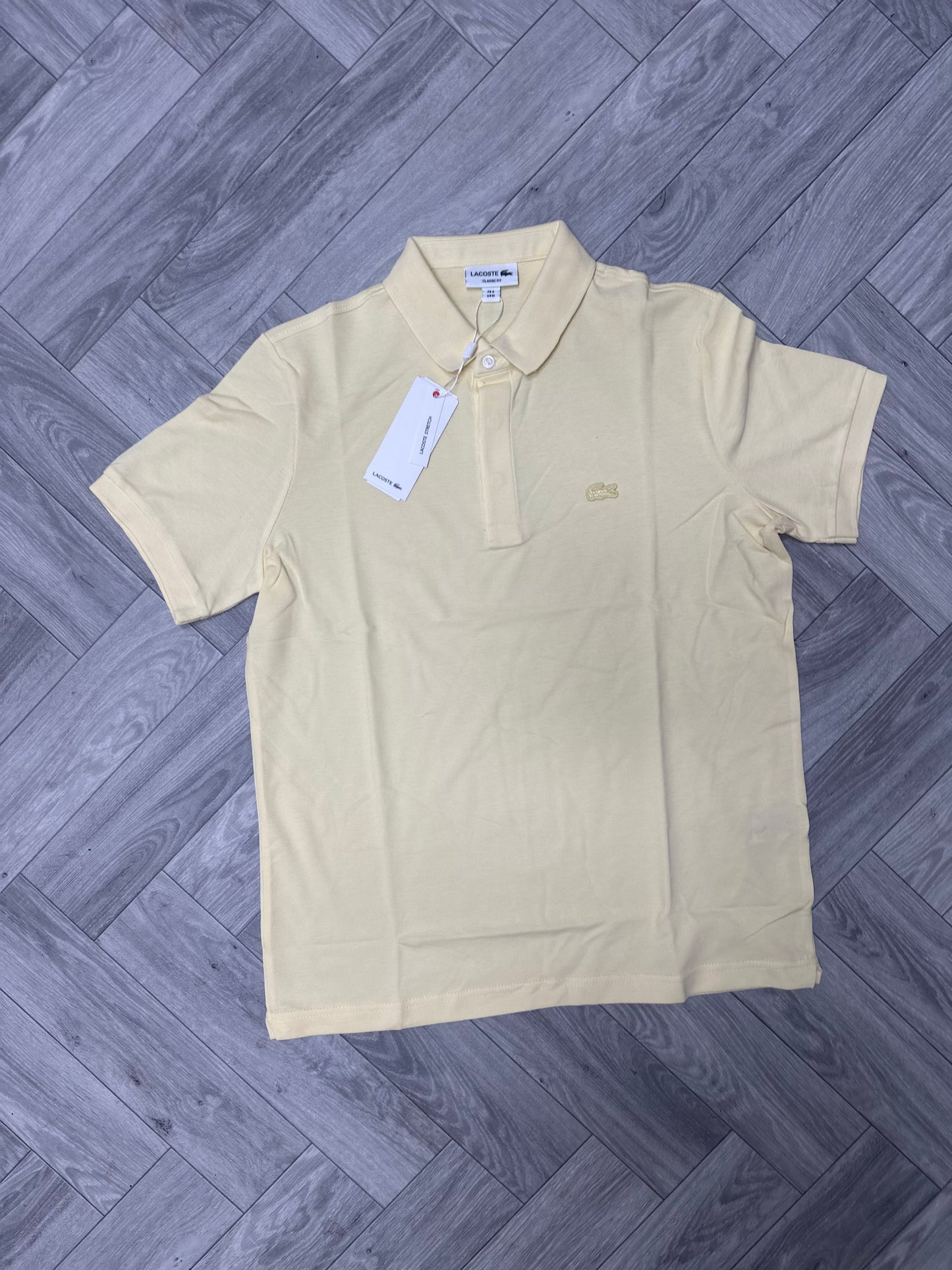Lacoste kragna