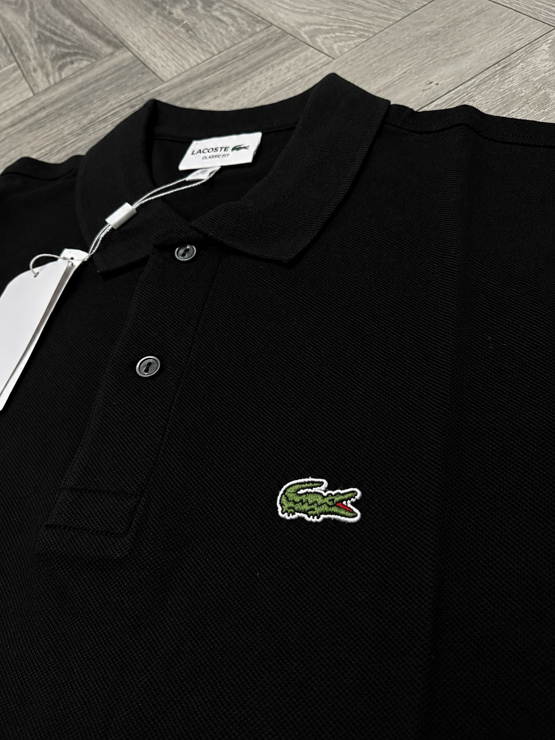 Lacoste kragna