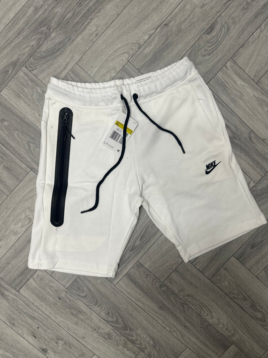 Nike Tech Fleece šorc