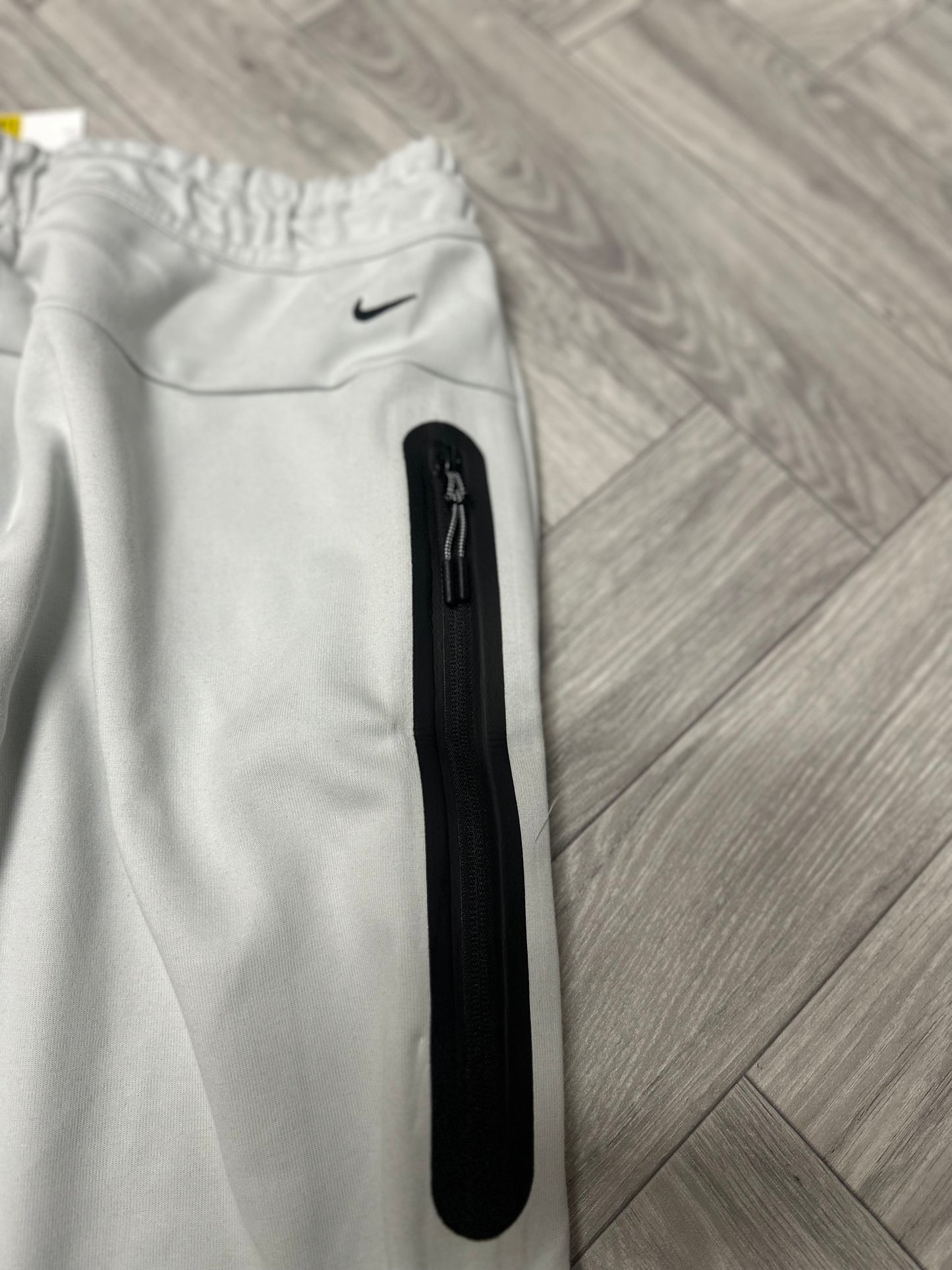 Nike Tech Fleece šorc
