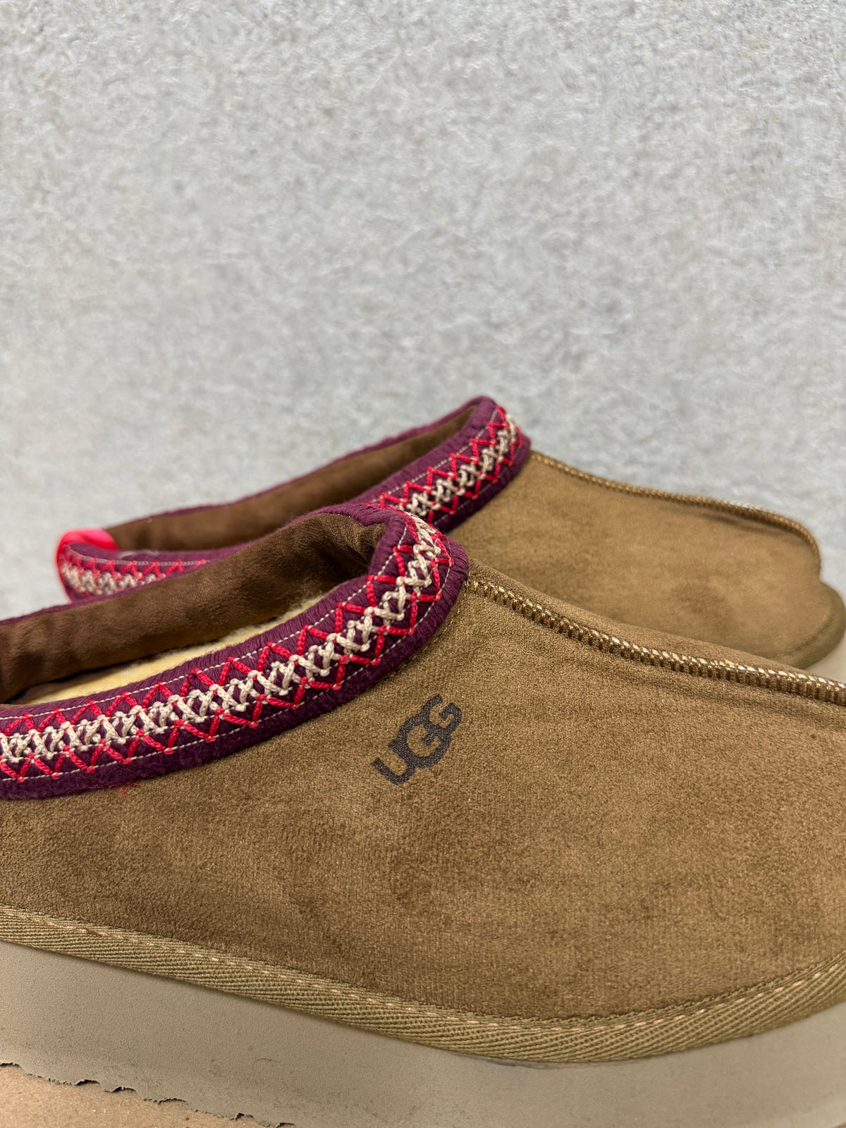 UGG Tazz II