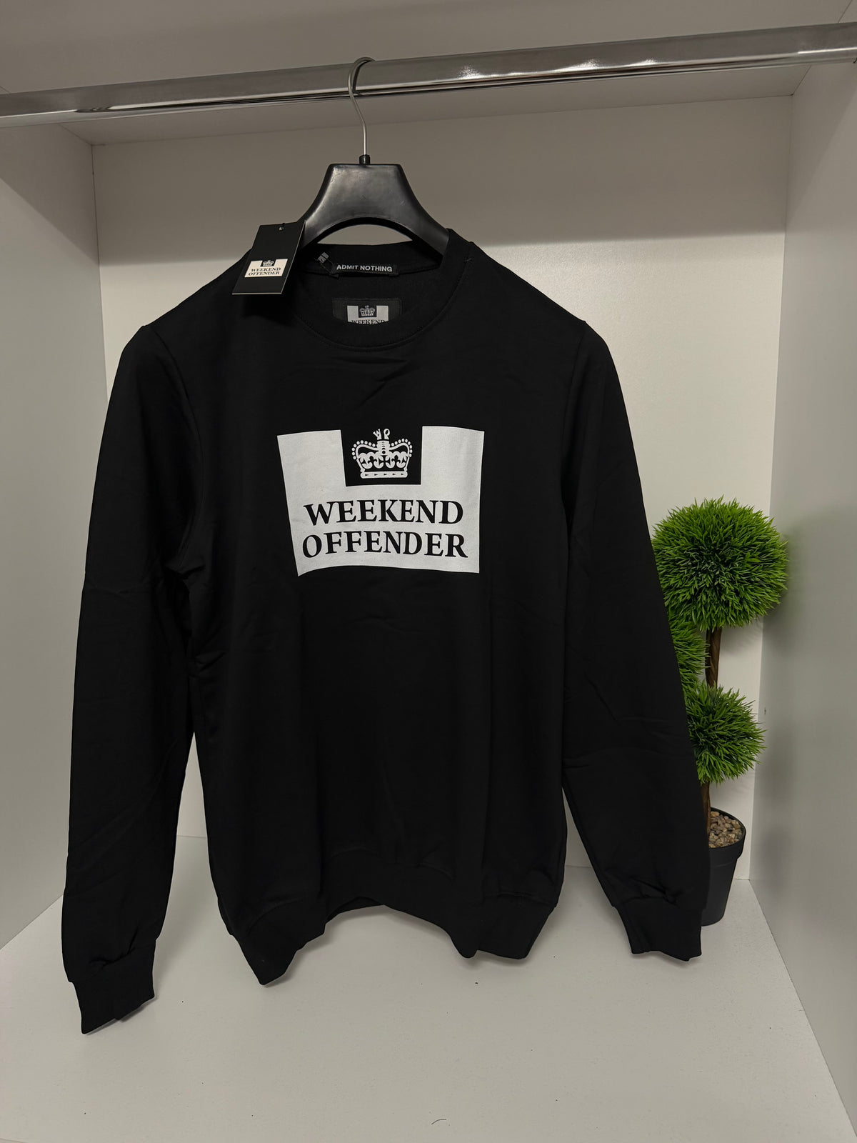 Weekend Offender HM Service duks