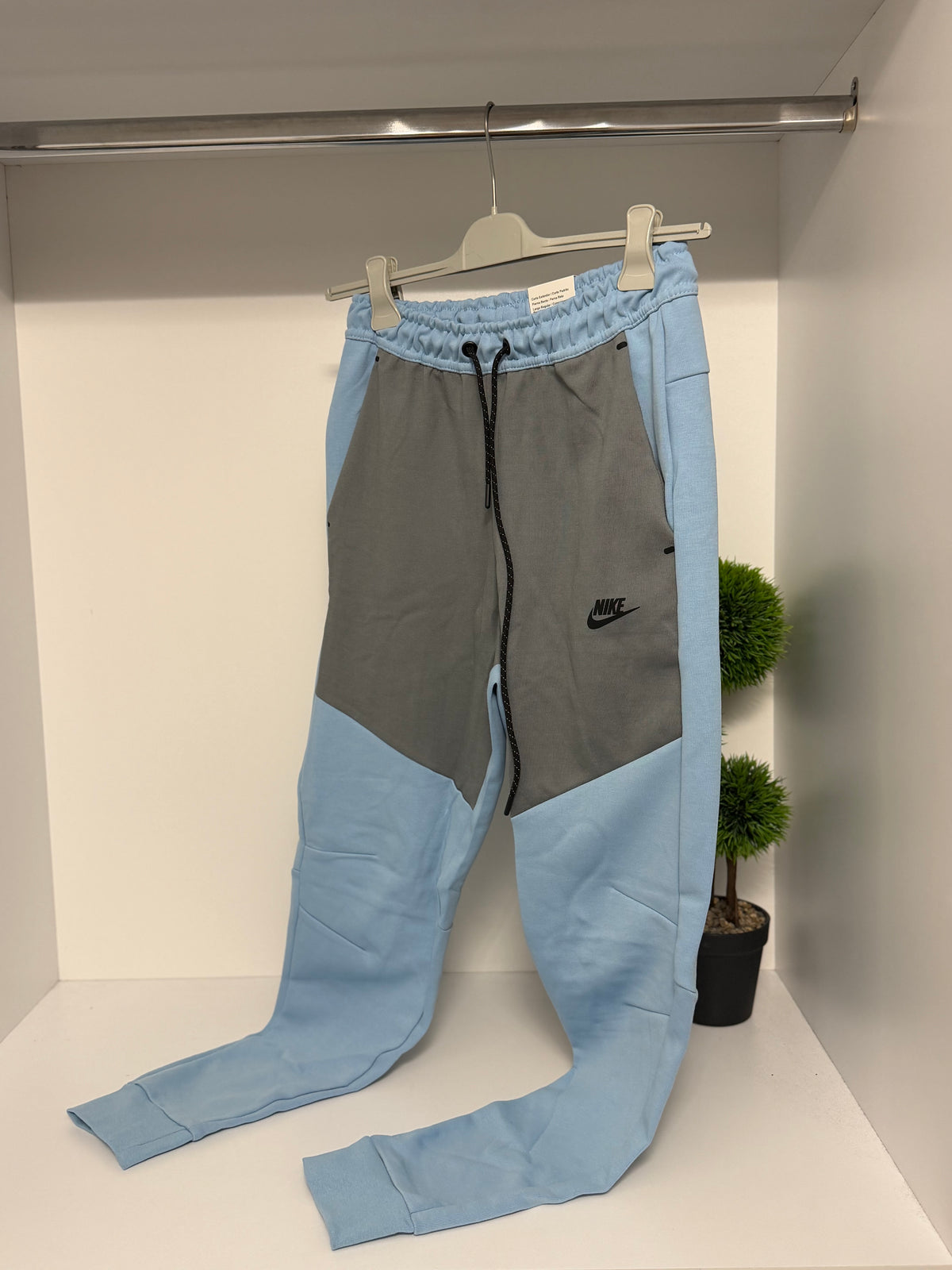Nike Tech Fleece Trenerka 1/1