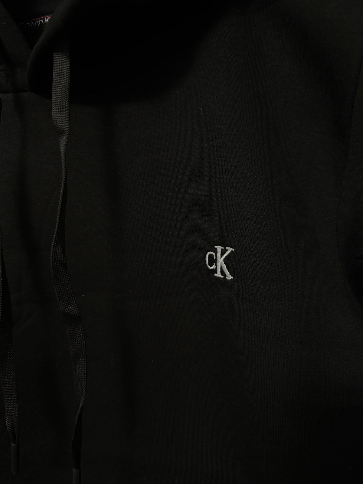 Calvin Klein futrovan duks