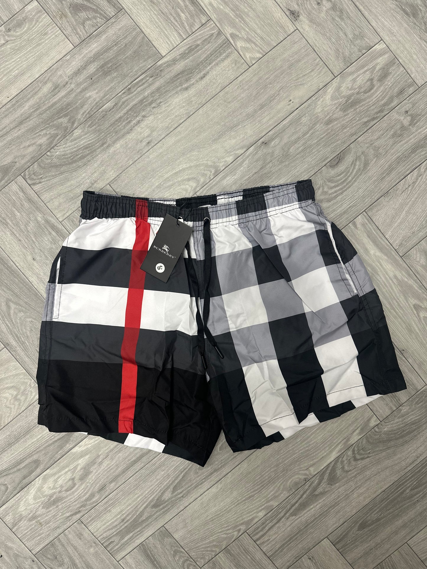 Burberry šorc za kupanje